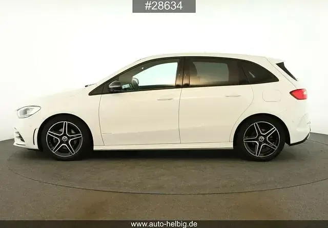 Gebraucht Mercedes B180 AMG 116 PS (85 kW) 2022 Weiß Kleinwagen