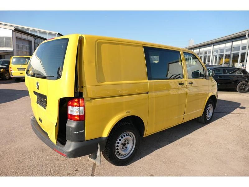 Gebraucht VW Transporter 84 PS (61 kW) 2014 Gelb (metallic) Van