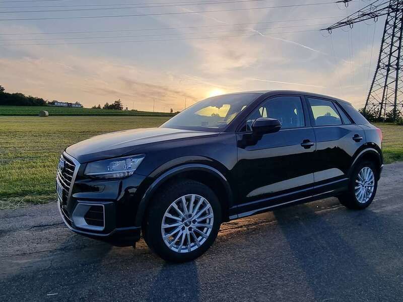 Schwarz Gebraucht 2017 Audi Q2 Design SUV | 15.800 € (Fairer Preis) - Bild 1/4