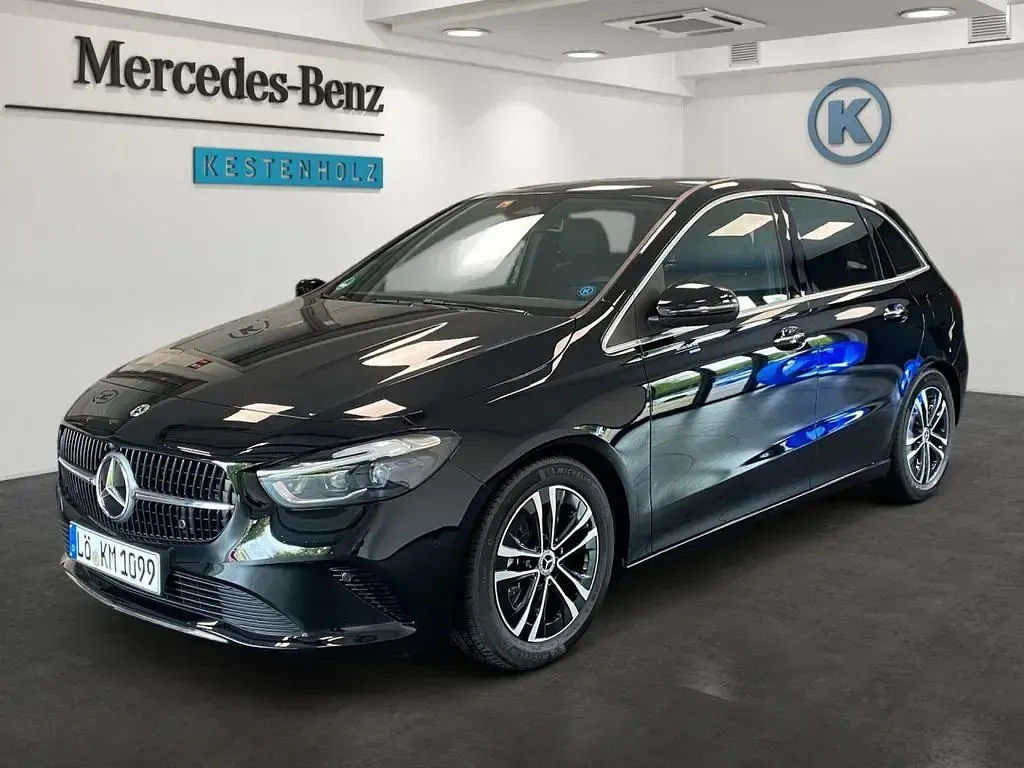 Gebraucht Mercedes B200 Progressive 163 PS (119 kW) 2025 Schwarz Kleinwagen