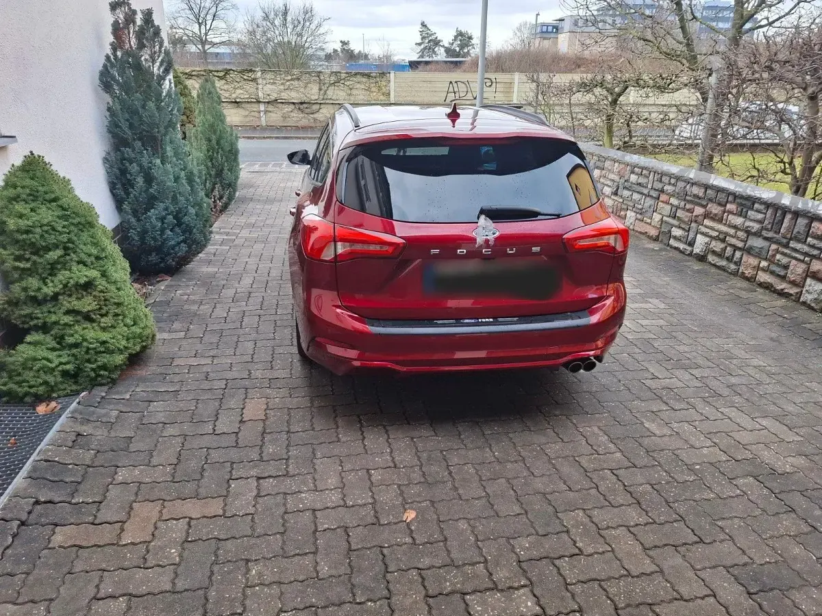 Gebraucht Ford Focus ST-Line 150 PS (110 kW) 2019 Rot Limousine