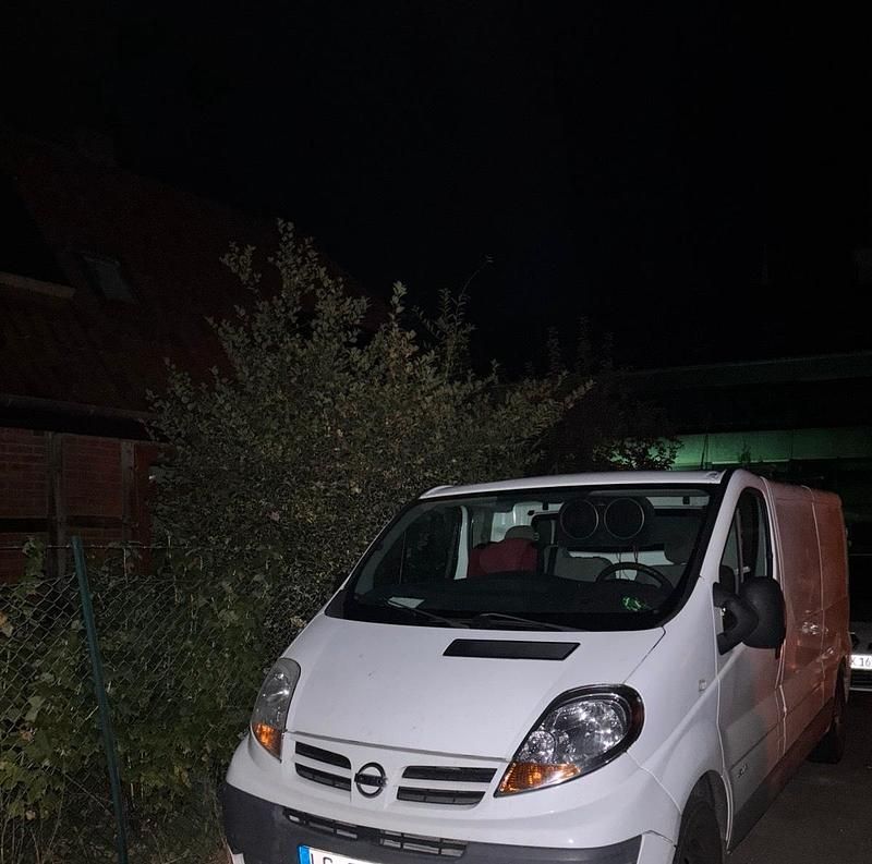 Weiß Gebraucht 2012 Nissan Primera Van | 9.800 € - Bild 1/4