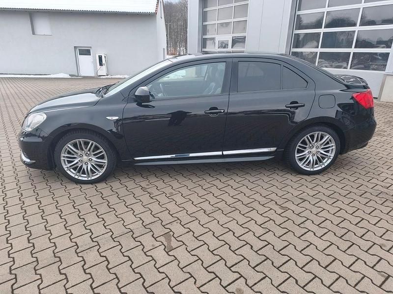Gebraucht Suzuki Kizashi Sport 178 PS (130 kW) 2011 Schwarz Limousine