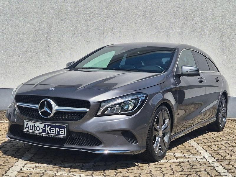 Mountaingrau Gebraucht 2016 Mercedes CLA200 Shooting Brake Kombi | 18.990 € (Fairer Preis) - Bild 1/4