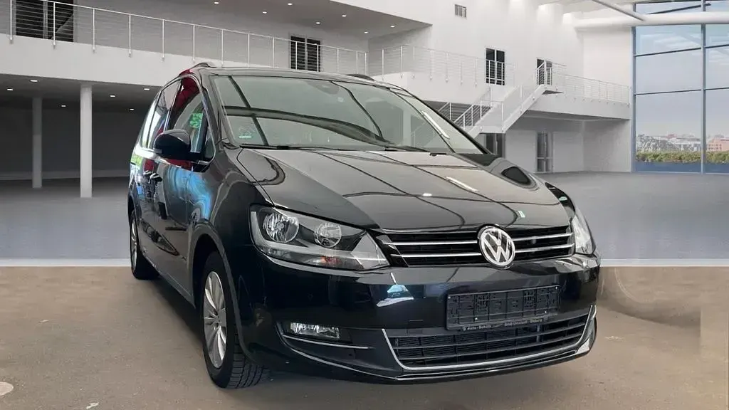 Gebraucht VW Sharan 150 PS (110 kW) 2019 Schwarz Van / Kleinbus