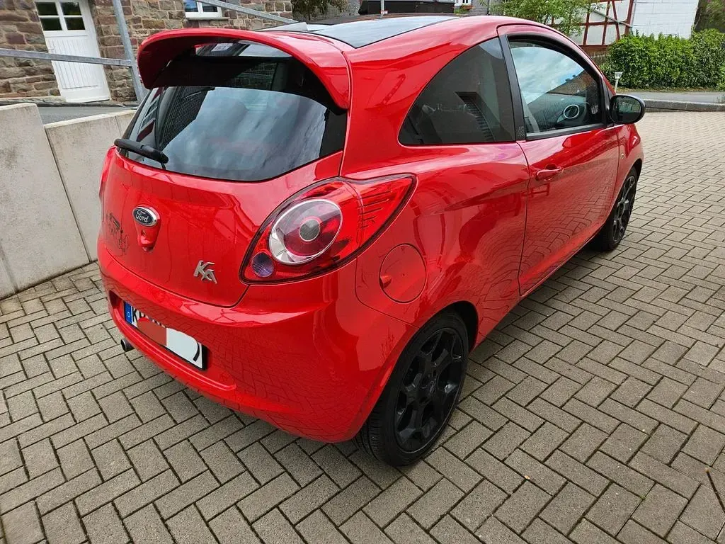 Gebraucht Ford Ka 69 PS (50 kW) 2015 Rot Kleinwagen