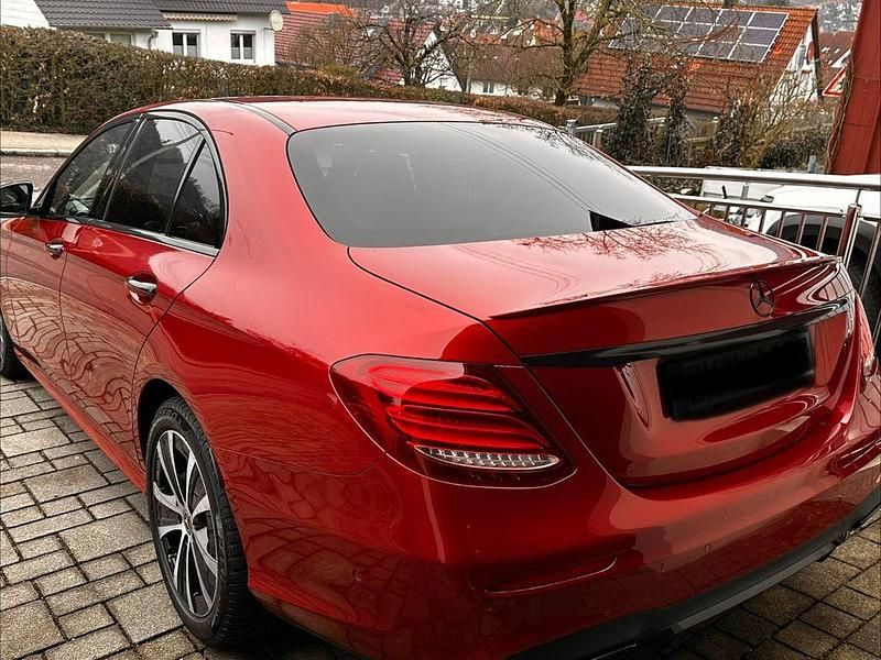 Gebraucht Mercedes E400 340 PS (250 kW) 2018 Rot Limousine