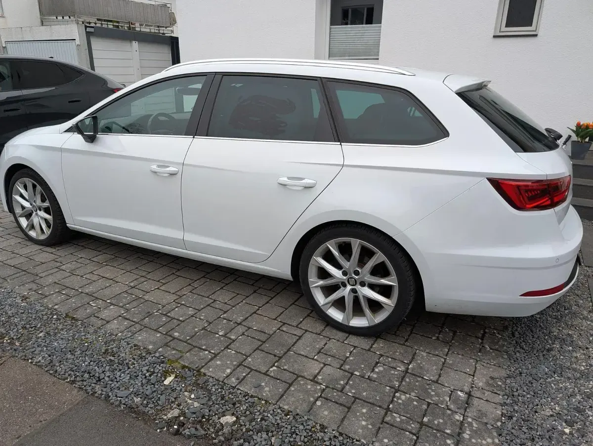 Usata Seat Leon ST 179 CV (131 kW) 2017 Bianco Station wagon