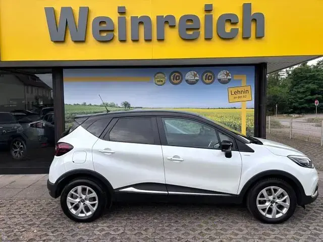 Gebraucht Renault Captur 131 PS (96 kW) 2019 Weiß/schwarz SUV