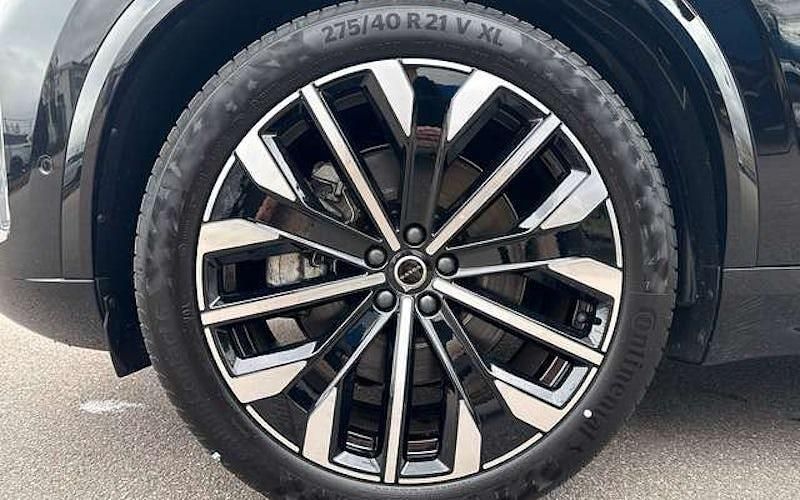 Second-hand Volvo XC90 Plus 455 CP (334 kW) 2025 Negru SUV