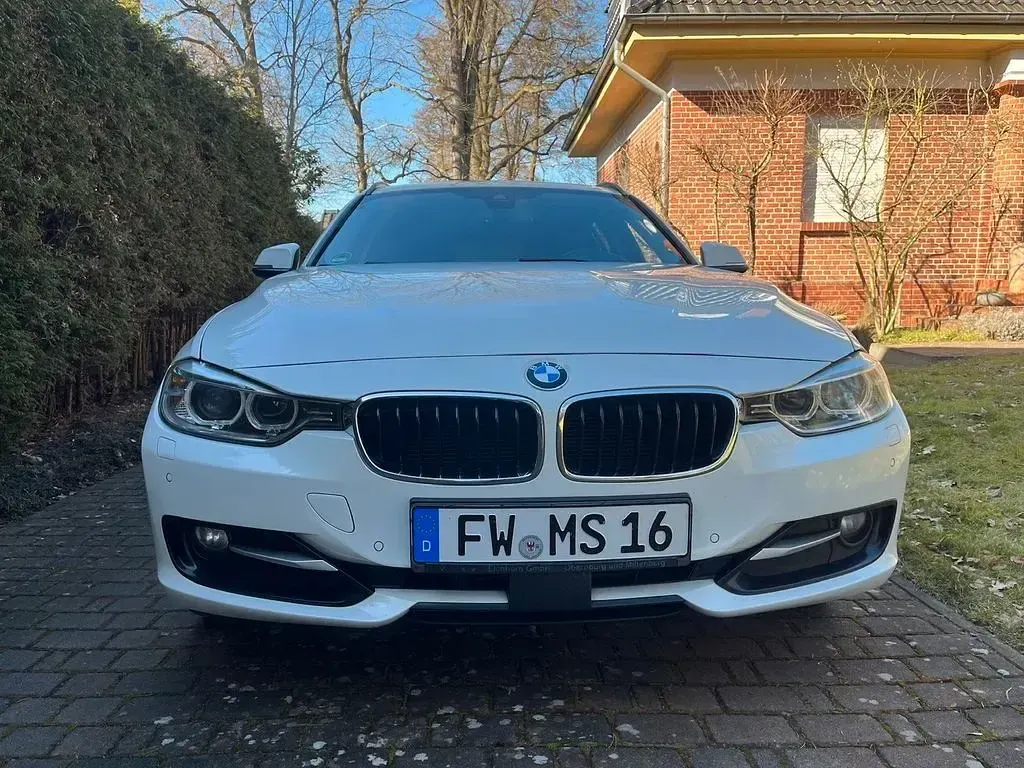 Gebraucht BMW 320 Comfort Edition 184 PS (135 kW) 2013 Weiß Kombi