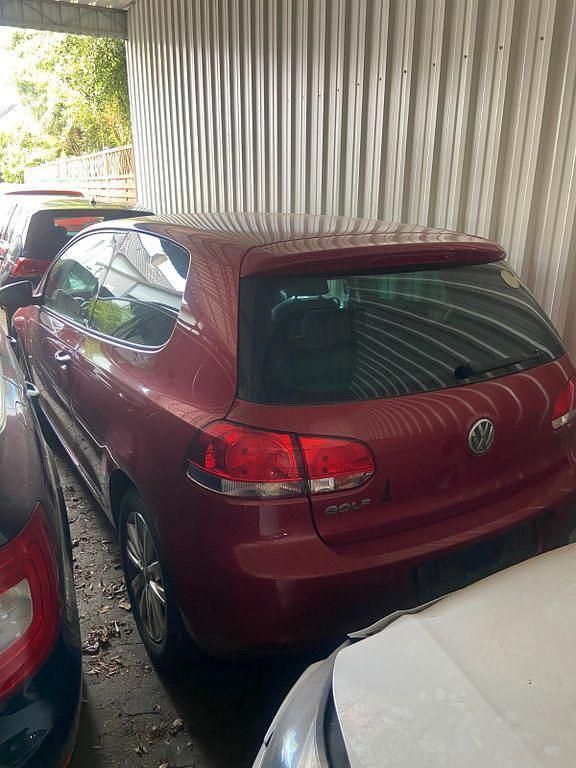 Gebraucht VW Golf VI Style 80 PS (58 kW) 2011 Rot Kleinwagen