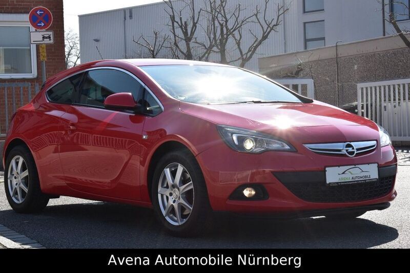 Gebraucht Opel Astra GTC Innovation 179 PS (131 kW) 2012 Rot Coupé