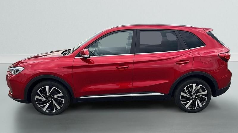 Neu MG ZS 102 PS (75 kW) 2026 Diamond red SUV