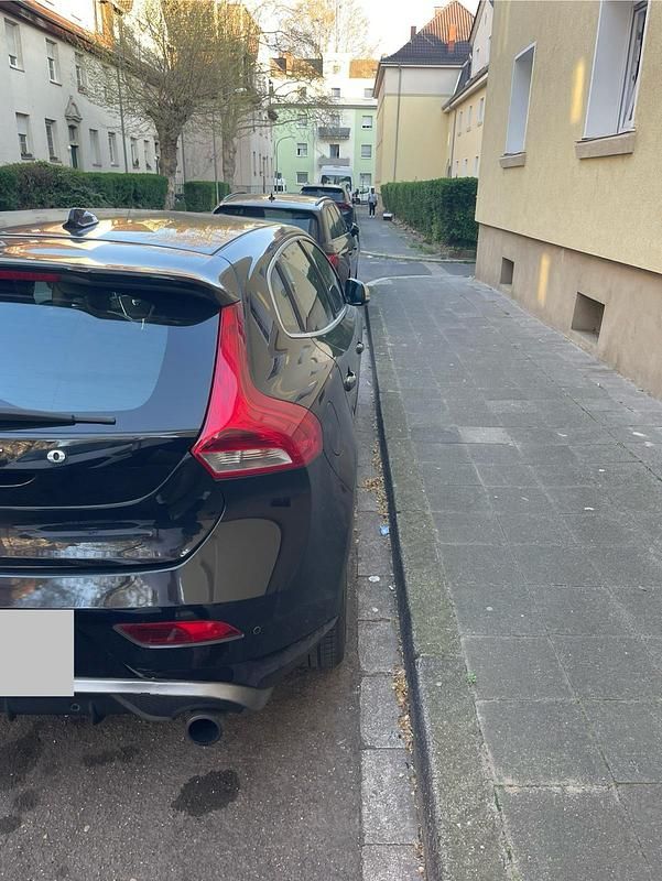 Gebraucht Volvo V40 R-Design 180 PS (132 kW) 2013 Limousine