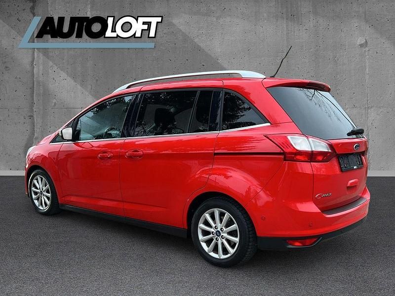 Gebraucht Ford Grand C-Max Titanium 125 PS (91 kW) 2017 Rot Van / Kleinbus