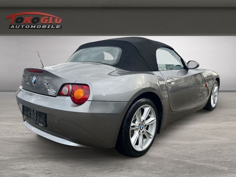 Gebraucht BMW Z4 Sport Line 170 PS (125 kW) 2004 Grau Cabrio