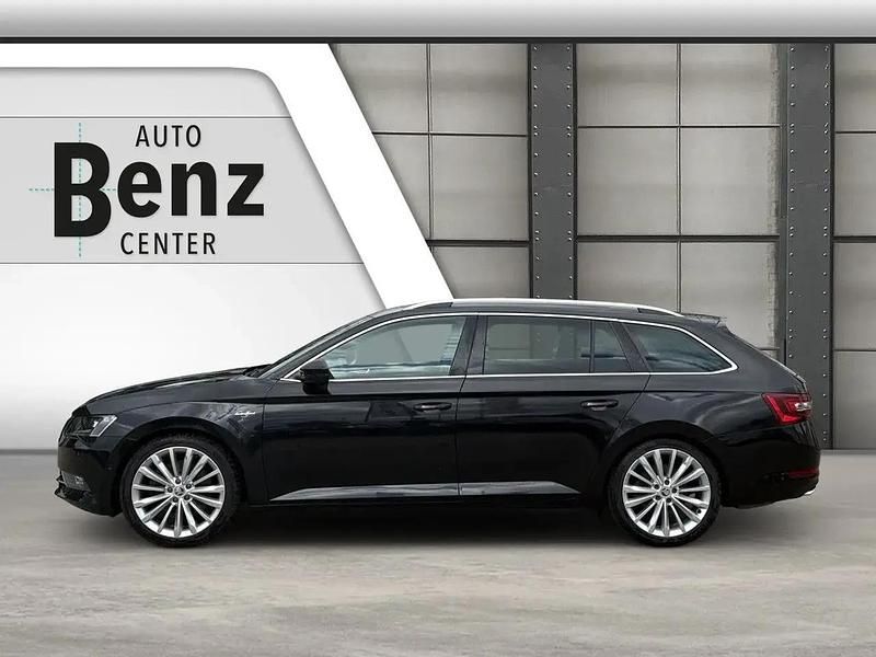 Gebraucht Skoda Superb LAURIN & KLEMENT 280 PS (205 kW) 2016 Schwarzmagic perleffekt (metallic) Kombi