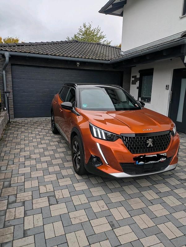 Orange Gebraucht 2021 Peugeot 2008 SUV | 16.000 € (Superpreis) - Bild 1/4