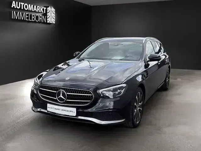 Gebraucht Mercedes E300 320 PS (235 kW) 2022 Schwarz Limousine