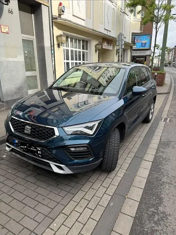 Gebraucht Seat Ateca Style 150 PS (110 kW) 2022 Grau SUV