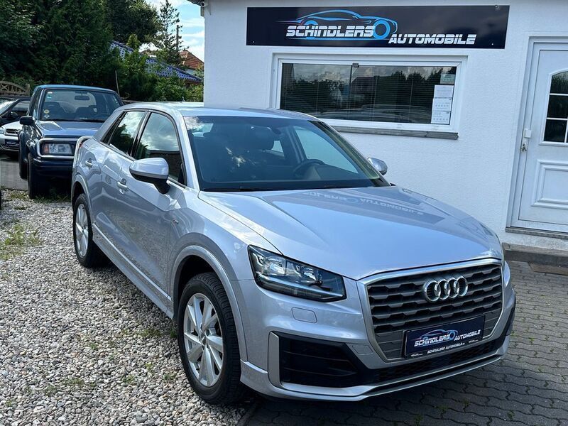 Gebraucht Audi Q2 S-Line 116 PS (85 kW) 2019 Silber SUV