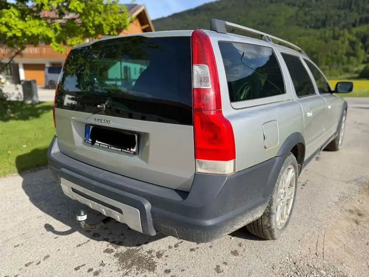 Gebraucht Volvo XC70 185 PS (136 kW) 2006 Silber Kombi