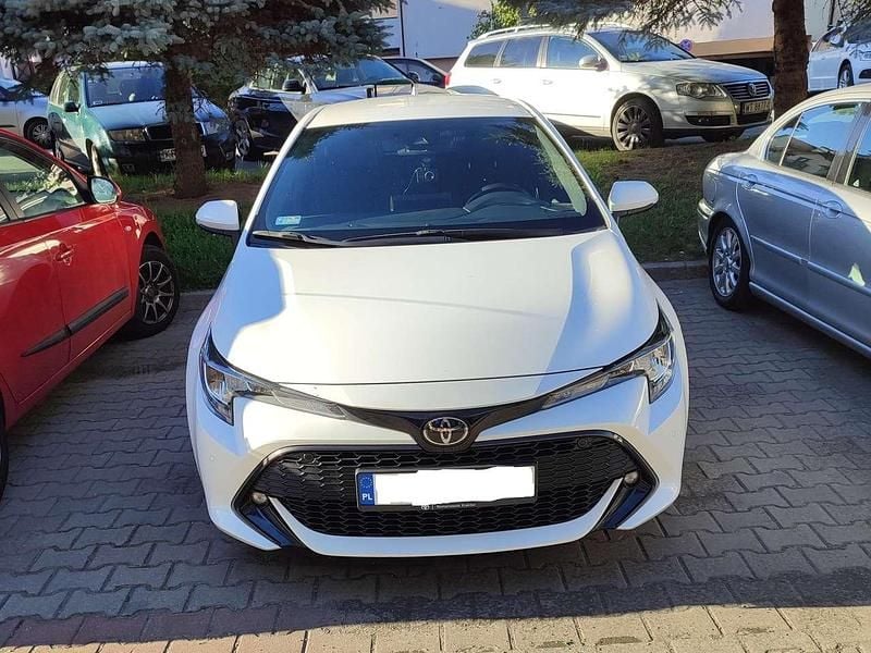 Weiß Gebraucht 2019 Toyota Corolla Comfort Limousine | 9.999 € (Superpreis) - Bild 1/3