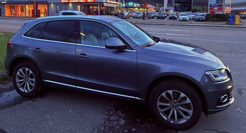 Gebraucht Audi Q5 S-Line 245 PS (180 kW) 2013 Grau SUV