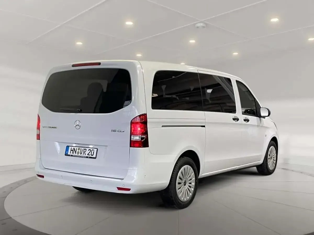 Gebraucht Mercedes Vito 163 PS (119 kW) 2026 Weiß Van