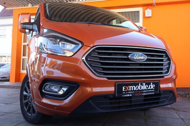Orange Gebraucht 2020 Ford Tourneo Custom Titanium Van / Kleinbus | 30.999 € (Guter Preis) - Bild 1/4