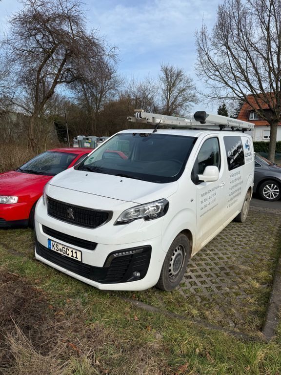 Weiß Gebraucht 2019 Peugeot Expert Comfort plus Van | 13.500 € - Bild 1/4