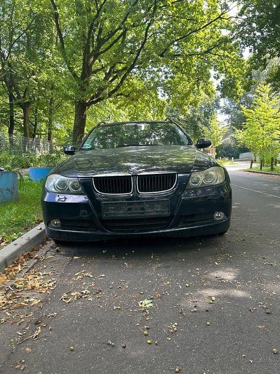 Gebraucht 2007 BMW 320 Limousine | 2.500 € (Guter Preis) - Bild 1/4