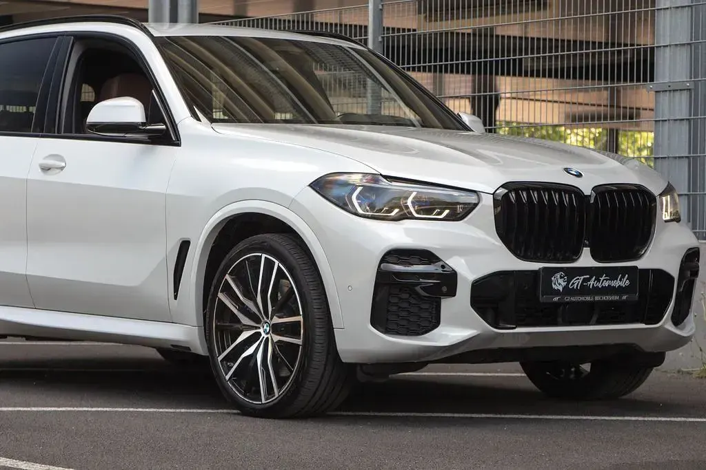 Gebraucht BMW X5 M Sport 340 PS (250 kW) 2022 Weiß SUV