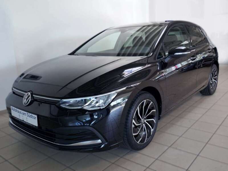 Gebraucht VW Golf VIII Active 131 PS (96 kW) 2021 Schwarz Limousine