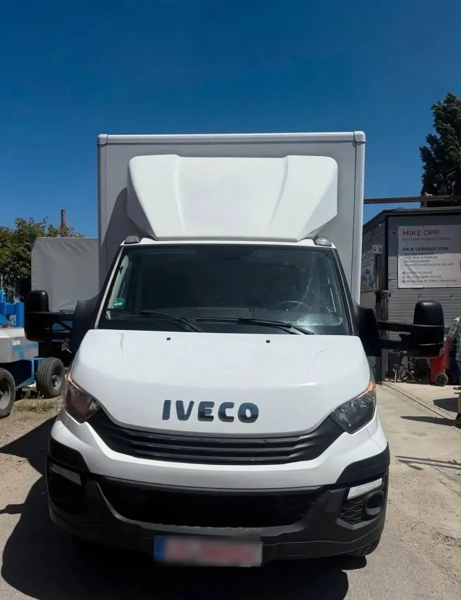 Gebraucht Iveco Daily 180 PS (132 kW) 2018 Weiß