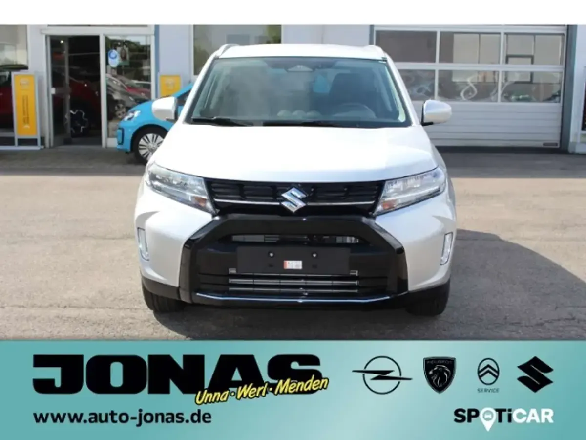 Gebraucht Suzuki Vitara Comfort 109 PS (80 kW) 2025 Silber SUV