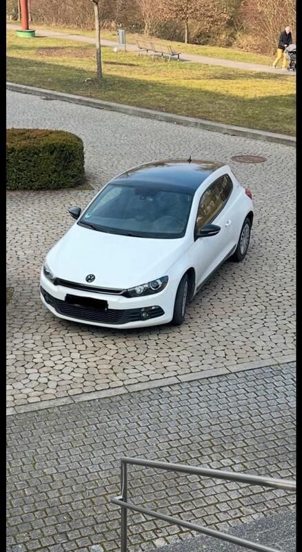 Weiß Gebraucht 2011 VW Scirocco Coupé | 7.200 € (Superpreis) - Bild 1/4