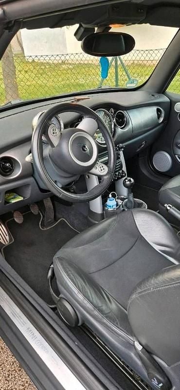 Usado Mini Cooper Cabriolet 116 HP (85 kW) 2005 Azul Cabrios