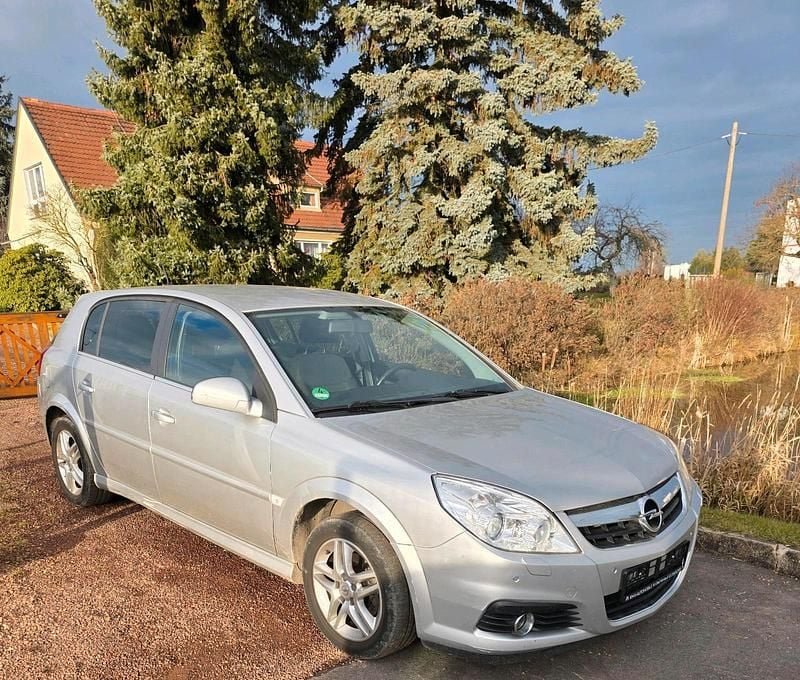Gebraucht Opel Signum 150 PS (110 kW) 2007 Silber Kleinwagen
