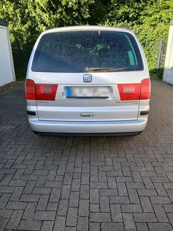 Silber Gebraucht 2005 Seat Alhambra Reference Van / Kleinbus | 1.750 € (Fairer Preis) - Bild 1/4