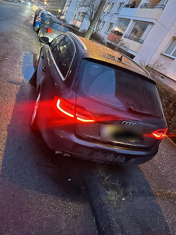 Gebraucht Audi A4 S-Line 160 PS (117 kW) 2009 Schwarz Kombi