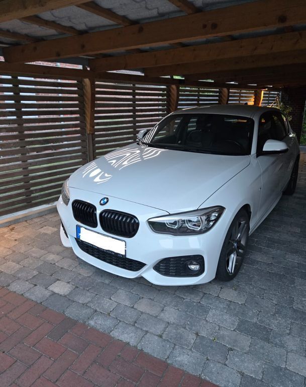 Weiß Gebraucht 2018 BMW 118 M Sport Kleinwagen | 15.900 € (Guter Preis) - Bild 1/4