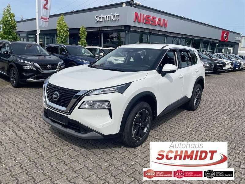 Solid white Gebraucht 2025 Nissan X-Trail Acenta SUV | 31.390 € (Superpreis) - Bild 1/4