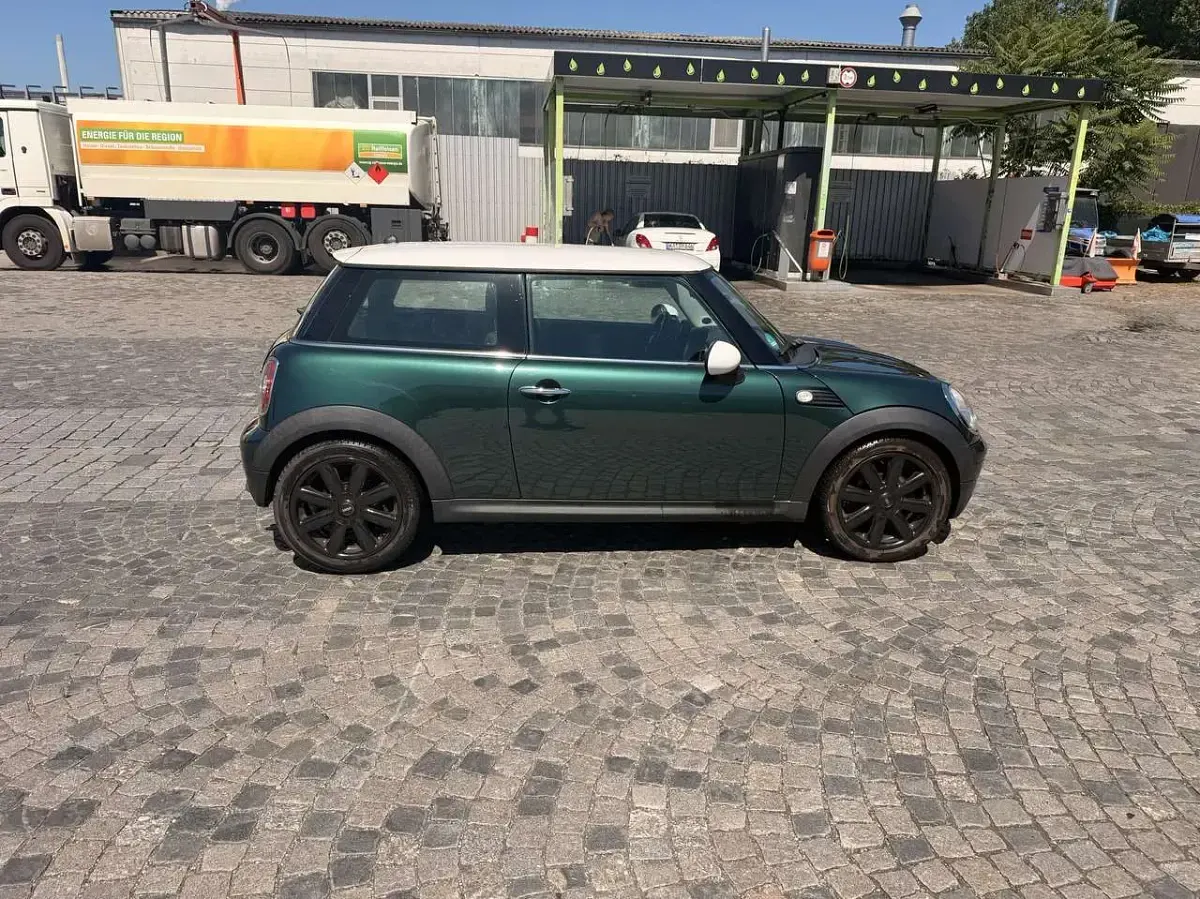 Gebraucht Mini Cooper 120 PS (88 kW) 2009 Grün Kleinwagen
