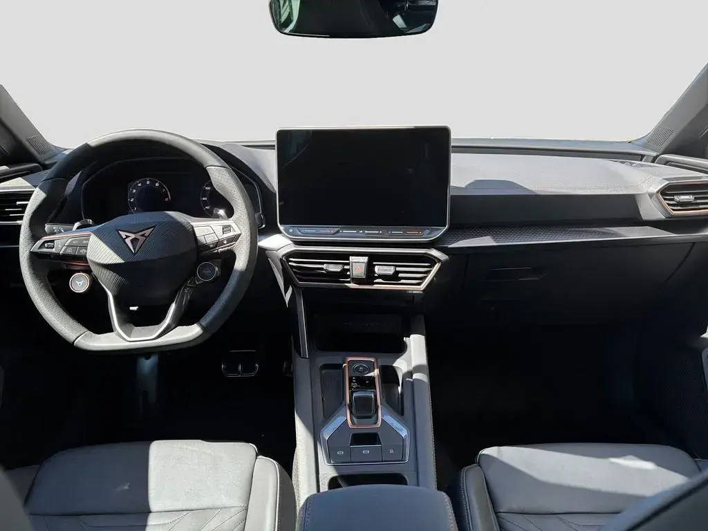 Neu Cupra Leon VZ 300 PS (220 kW) 2026 Grau Limousine