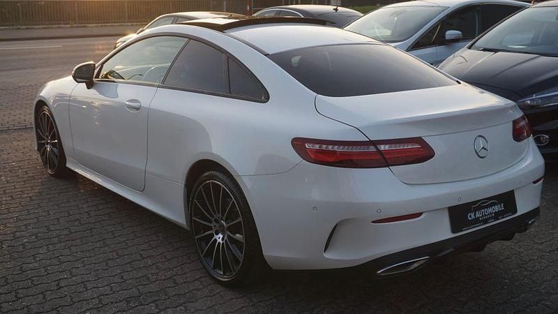 Gebraucht Mercedes E350 AMG line 258 PS (189 kW) 2018 Weiß Coupé