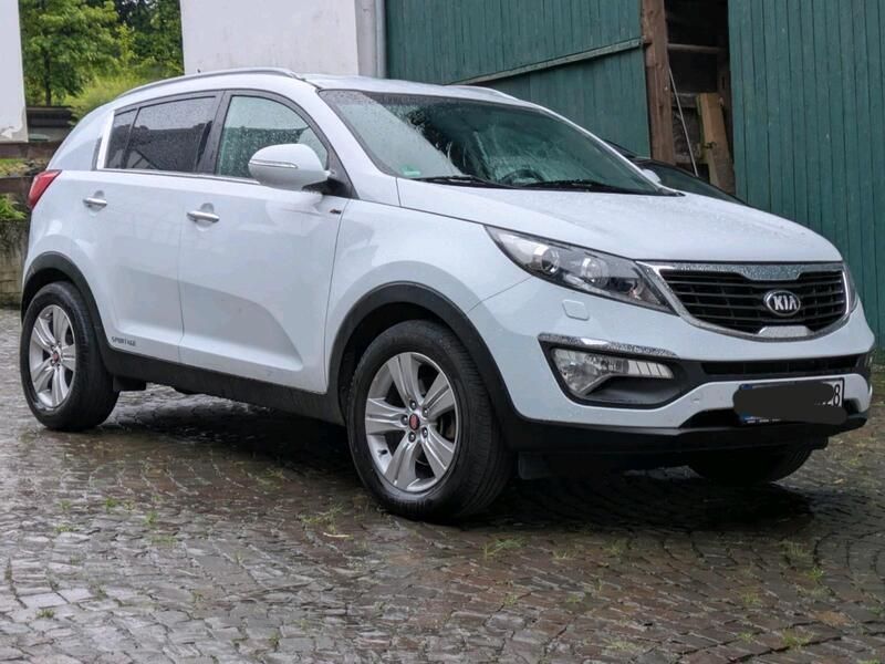 Weiß Gebraucht 2013 Kia Sportage SUV | 11.800 € (Etwas zu teuer) - Bild 1/2