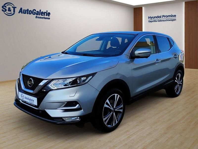 Silber Gebraucht 2018 Nissan Qashqai SUV | 14.990 € (Fairer Preis) - Bild 1/4