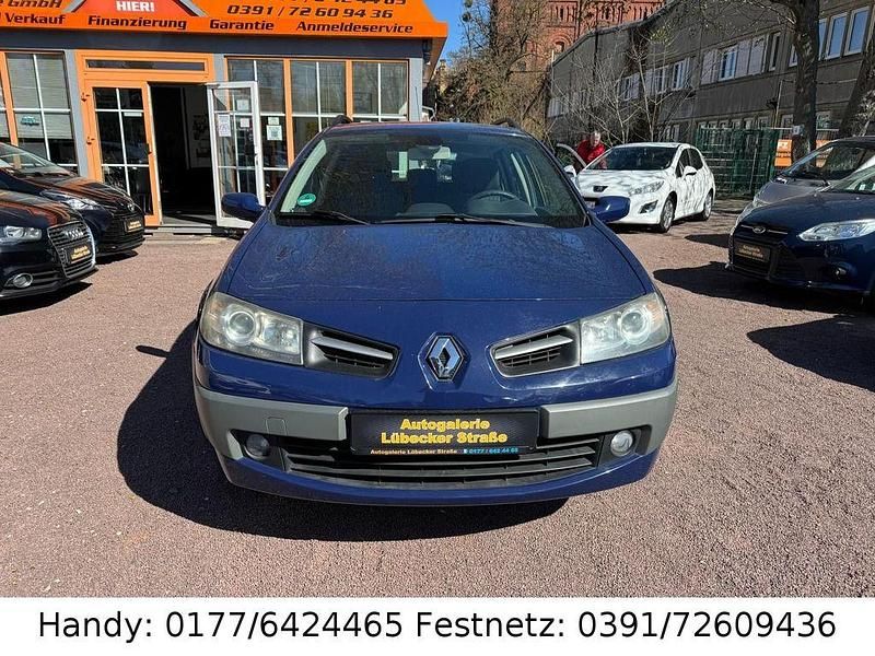 Gebraucht Renault Mégane III 111 PS (81 kW) 2009 Blau Limousine